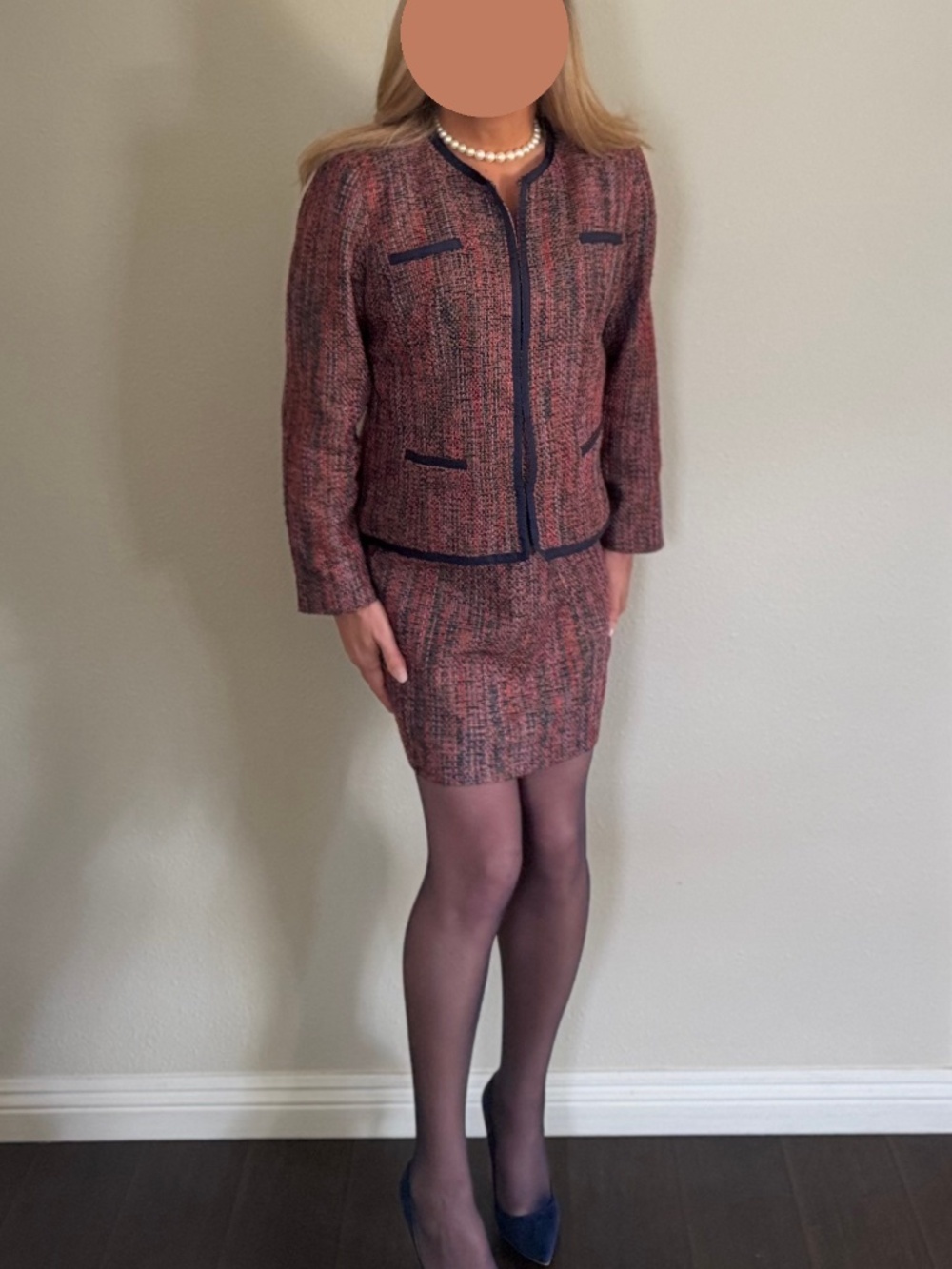 Jaclyn Smith skirt suit
